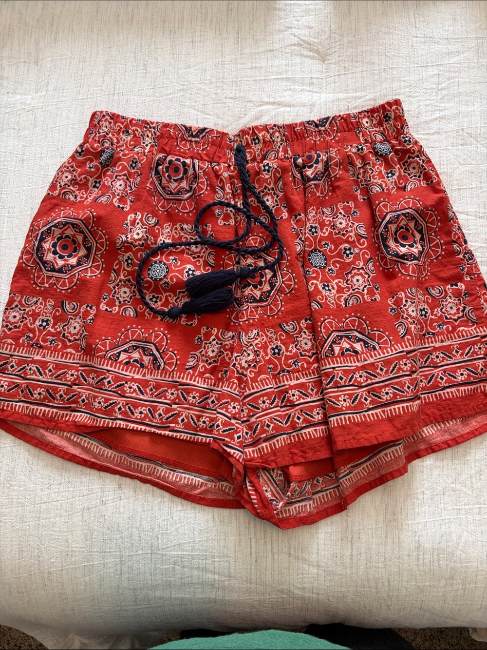Women's Red Printed Elastic-Waist Shorts